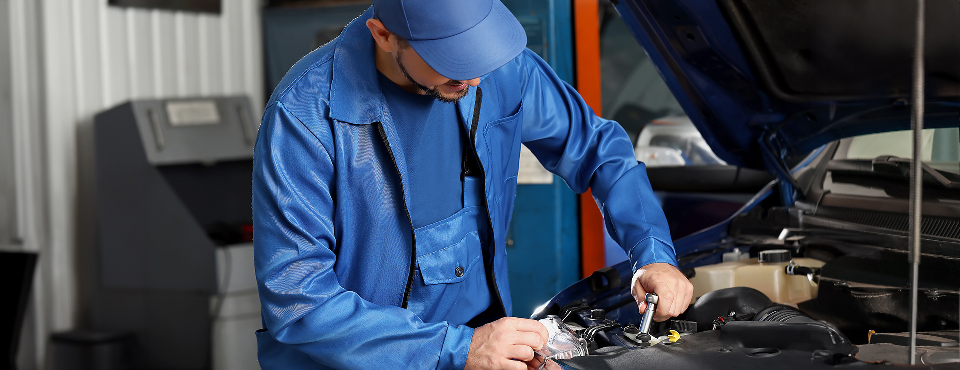 Проект: Открылся новый центр обслуживания автомобилей